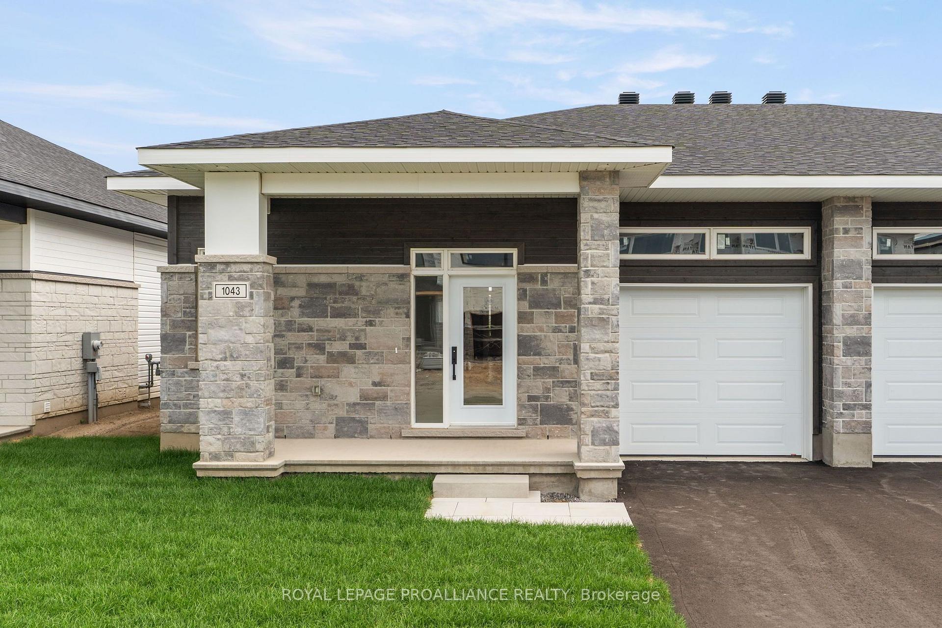 Photo 1 of 1043 Moore Street, Brockville, Brockville — HOMEH