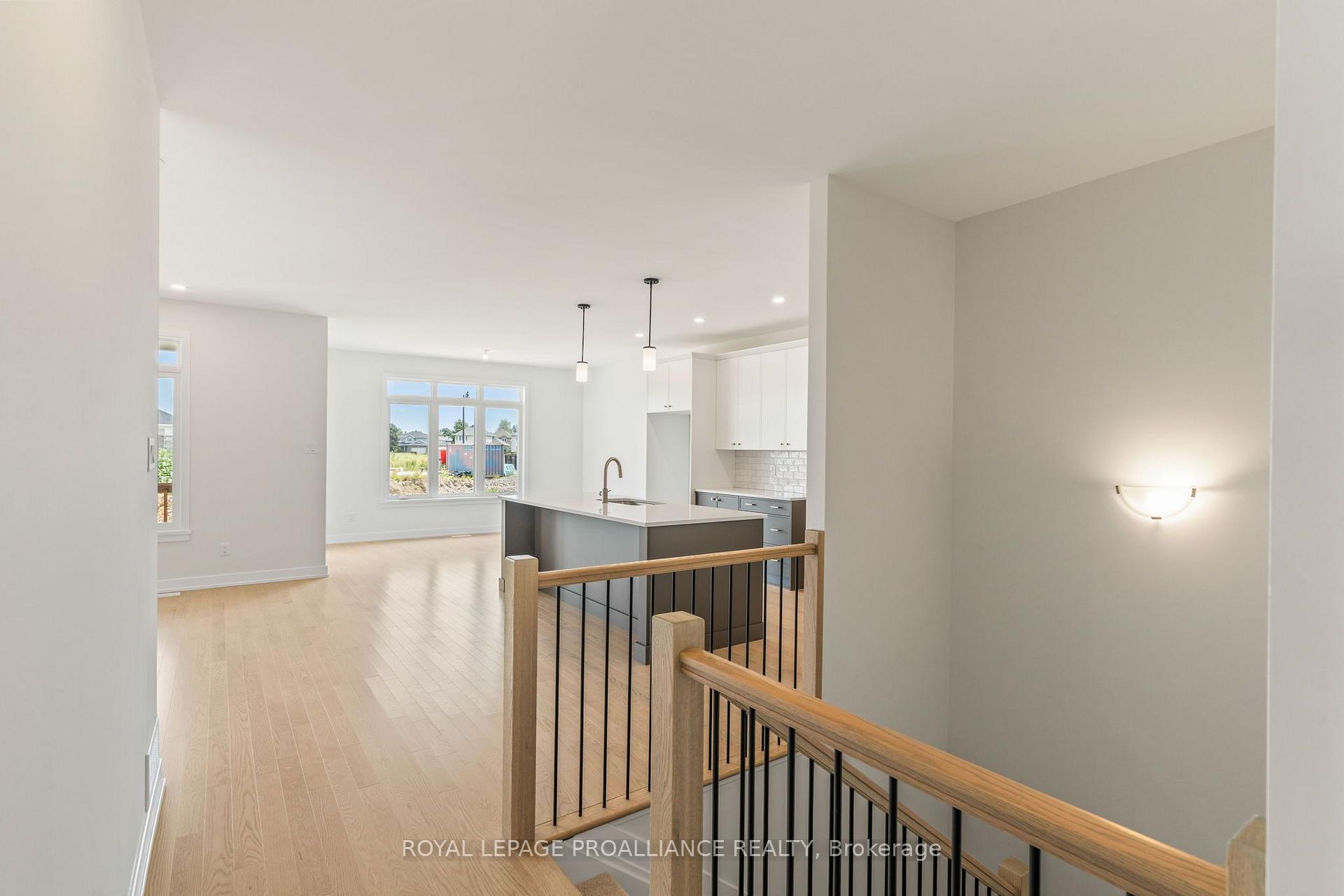 Photo 21 of 1043 Moore Street, Brockville, Brockville — HOMEH