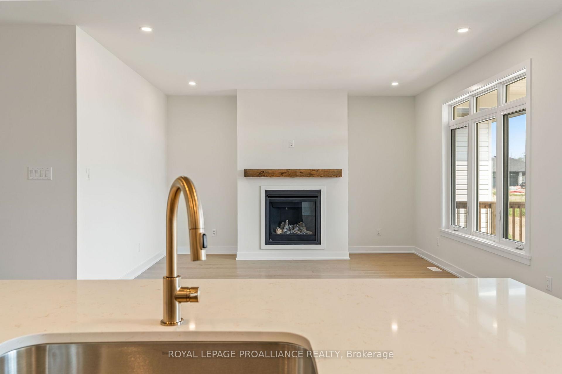 Photo 30 of 1043 Moore Street, Brockville, Brockville — HOMEH