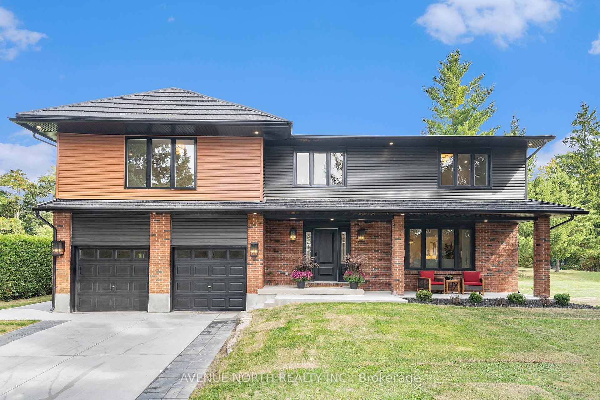 Photo 5 of 19 newland Drive E, Ottawa, Barrhaven - Hearts Desire — HOMEH