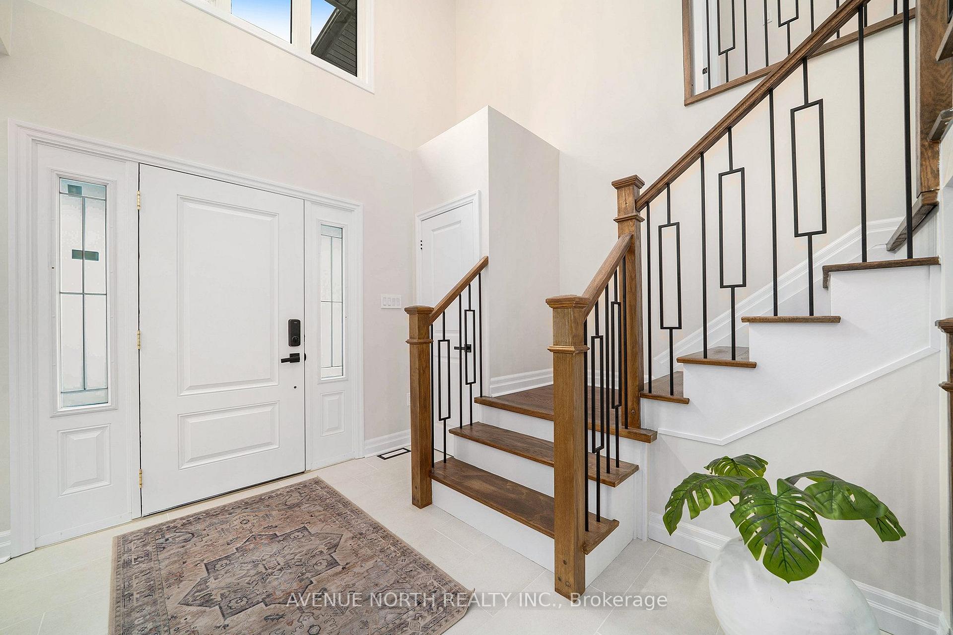 Photo 15 of 19 newland Drive E, Ottawa, Barrhaven - Hearts Desire — HOMEH