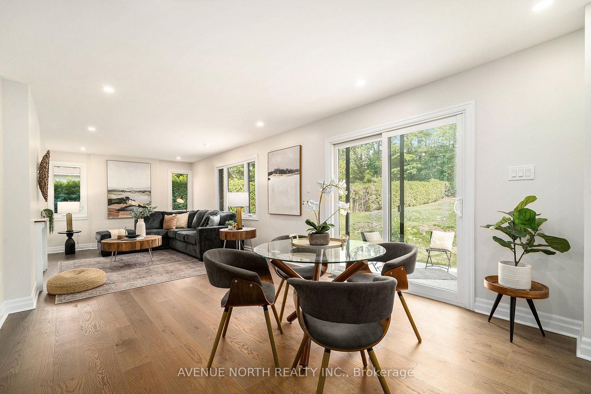 Photo 20 of 19 newland Drive E, Ottawa, Barrhaven - Hearts Desire — HOMEH