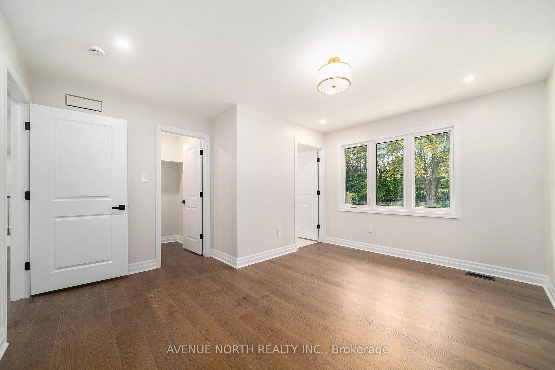 Photo 33 of 19 newland Drive E, Ottawa, Barrhaven - Hearts Desire — HOMEH