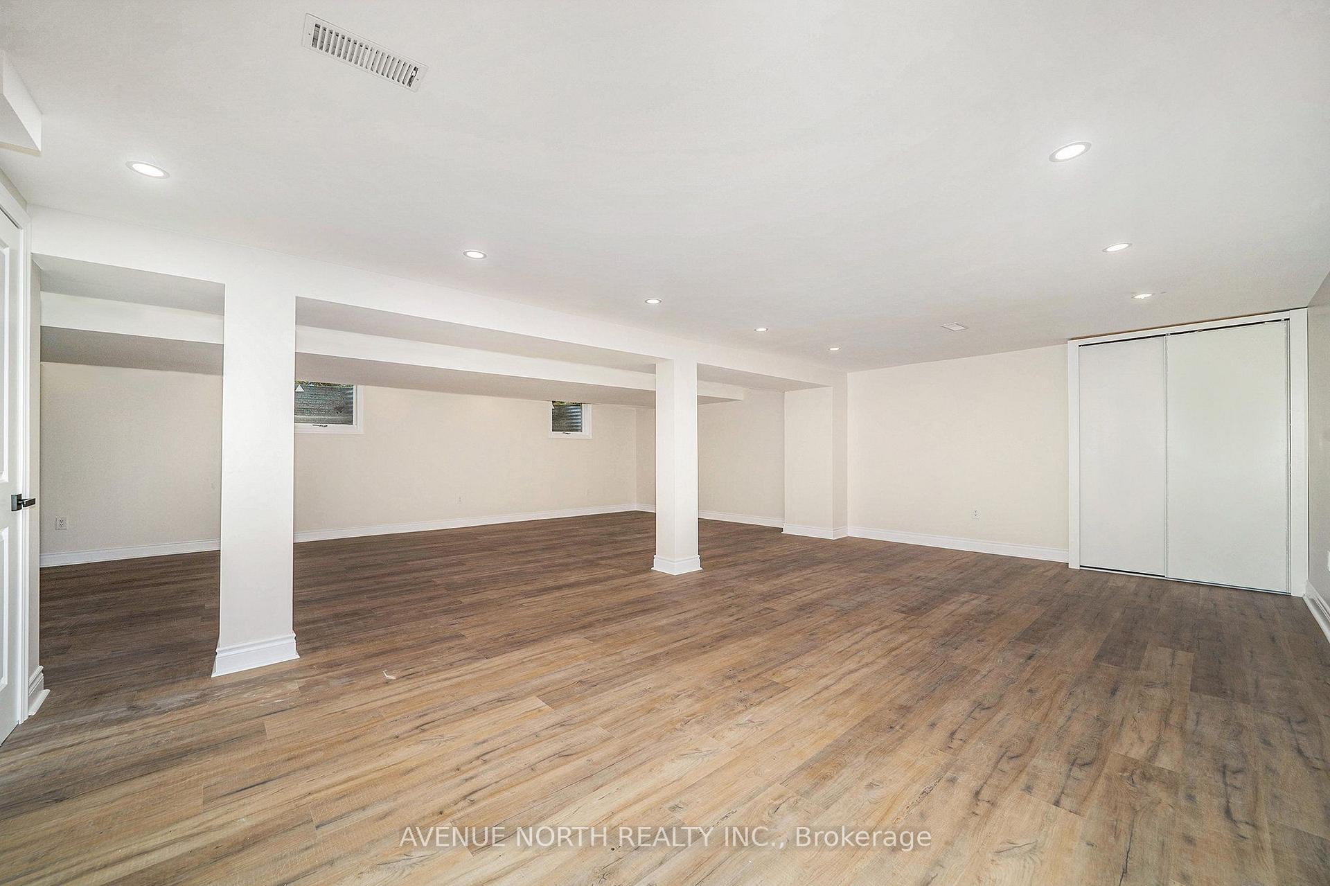 Photo 34 of 19 newland Drive E, Ottawa, Barrhaven - Hearts Desire — HOMEH