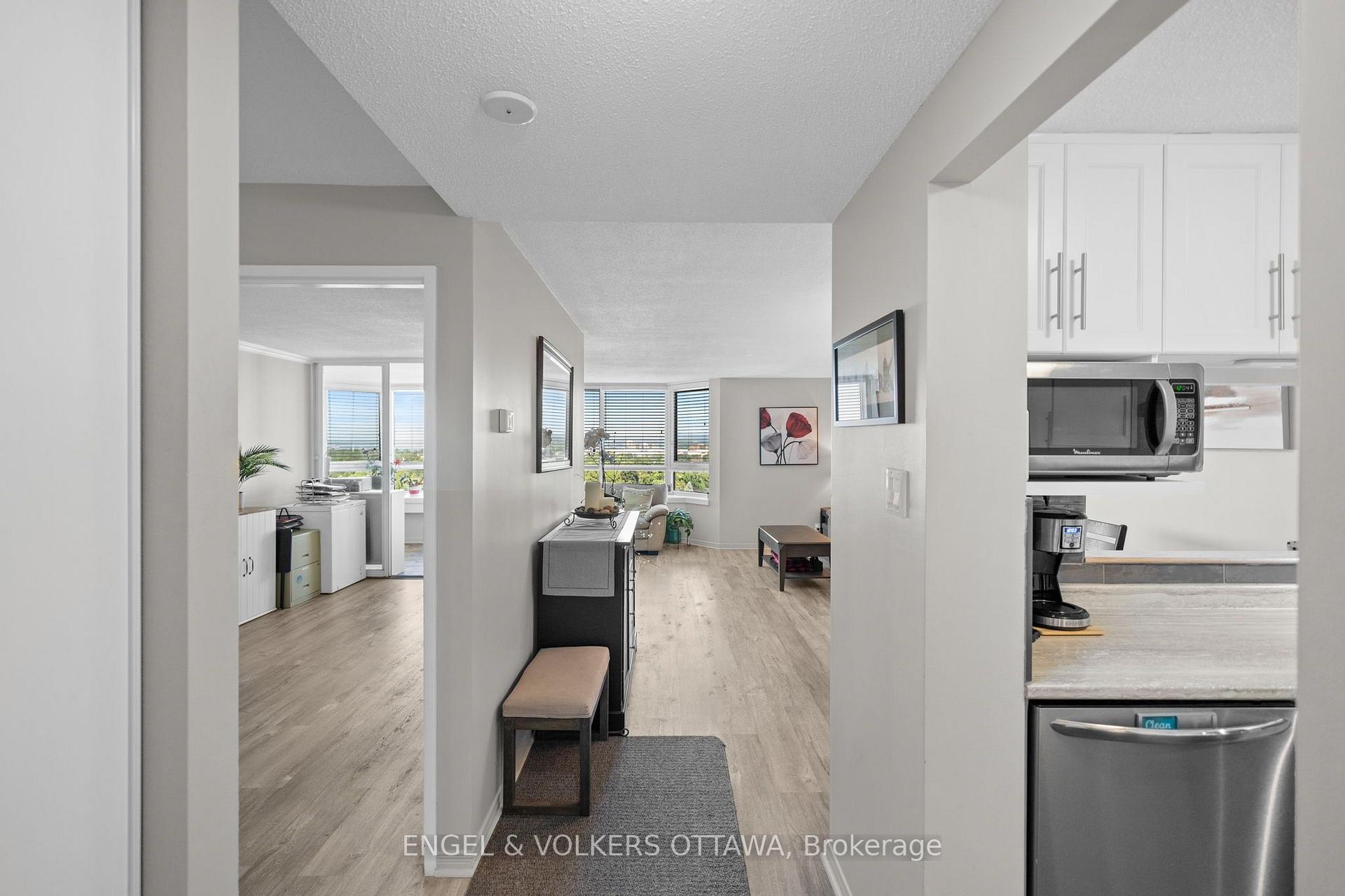 Photo 2 of Unit 1213, 80 Sandcastle Drive, Ottawa, Leslie Park — HOMEH