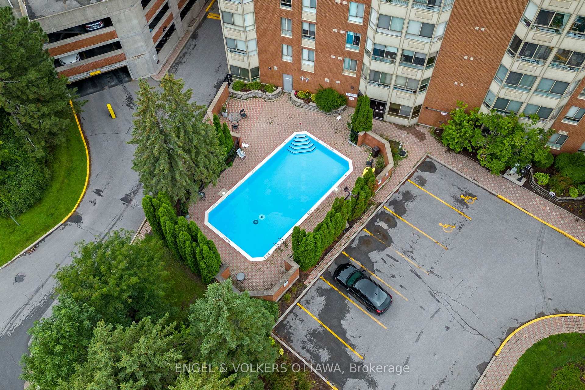 Photo 19 of Unit 1213, 80 Sandcastle Drive, Ottawa, Leslie Park — HOMEH
