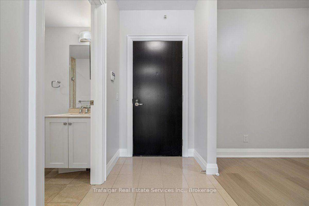 Photo 6 of Unit 327, 11 Bronte Road, Oakville, Bronte — HOMEH