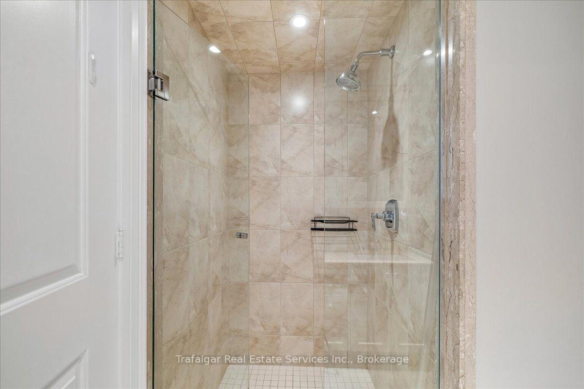 Photo 8 of Unit 327, 11 Bronte Road, Oakville, Bronte — HOMEH
