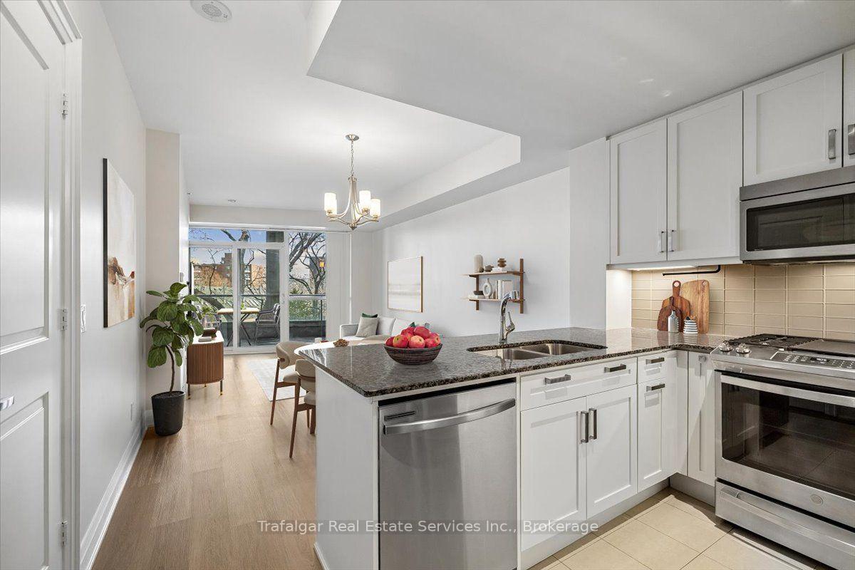 Photo 11 of Unit 327, 11 Bronte Road, Oakville, Bronte — HOMEH