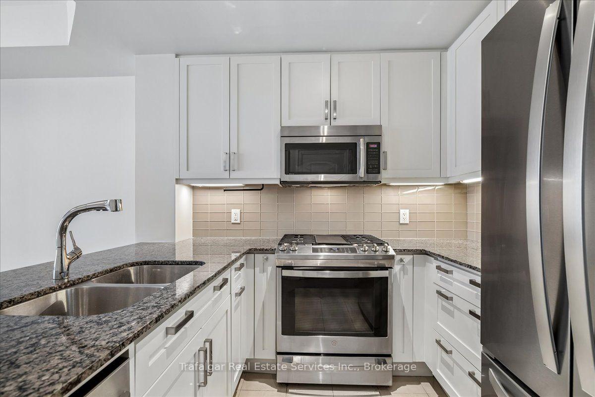 Photo 12 of Unit 327, 11 Bronte Road, Oakville, Bronte — HOMEH