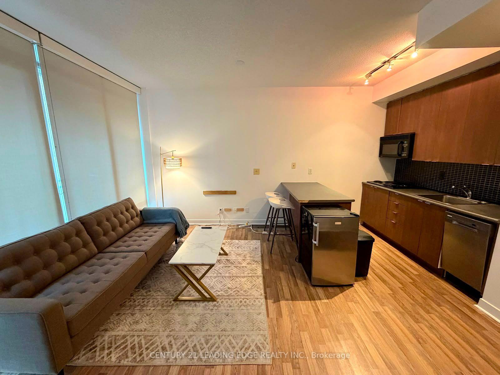 Photo 3 of Unit 2202, 8 Colborne Street, Toronto, Church-Yonge Corridor — HOMEH