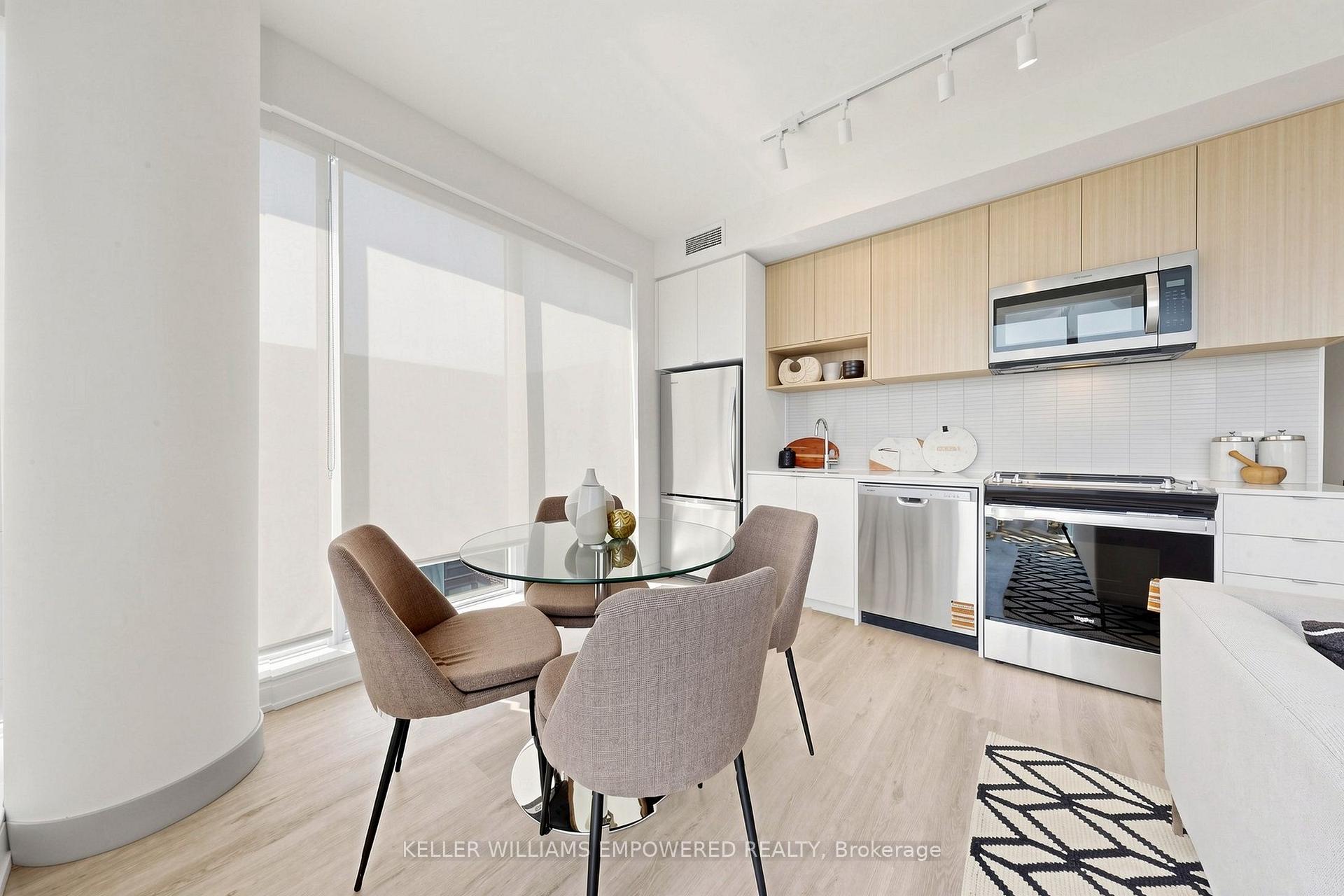 Photo 14 of Unit 803, 4365 Bloor Street W, Etobicoke, Markland Wood — HOMEH