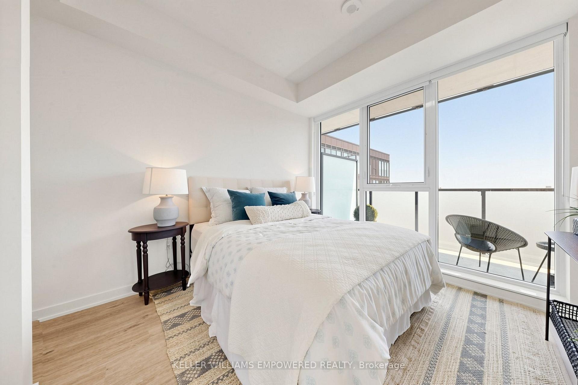 Photo 15 of Unit 803, 4365 Bloor Street W, Etobicoke, Markland Wood — HOMEH
