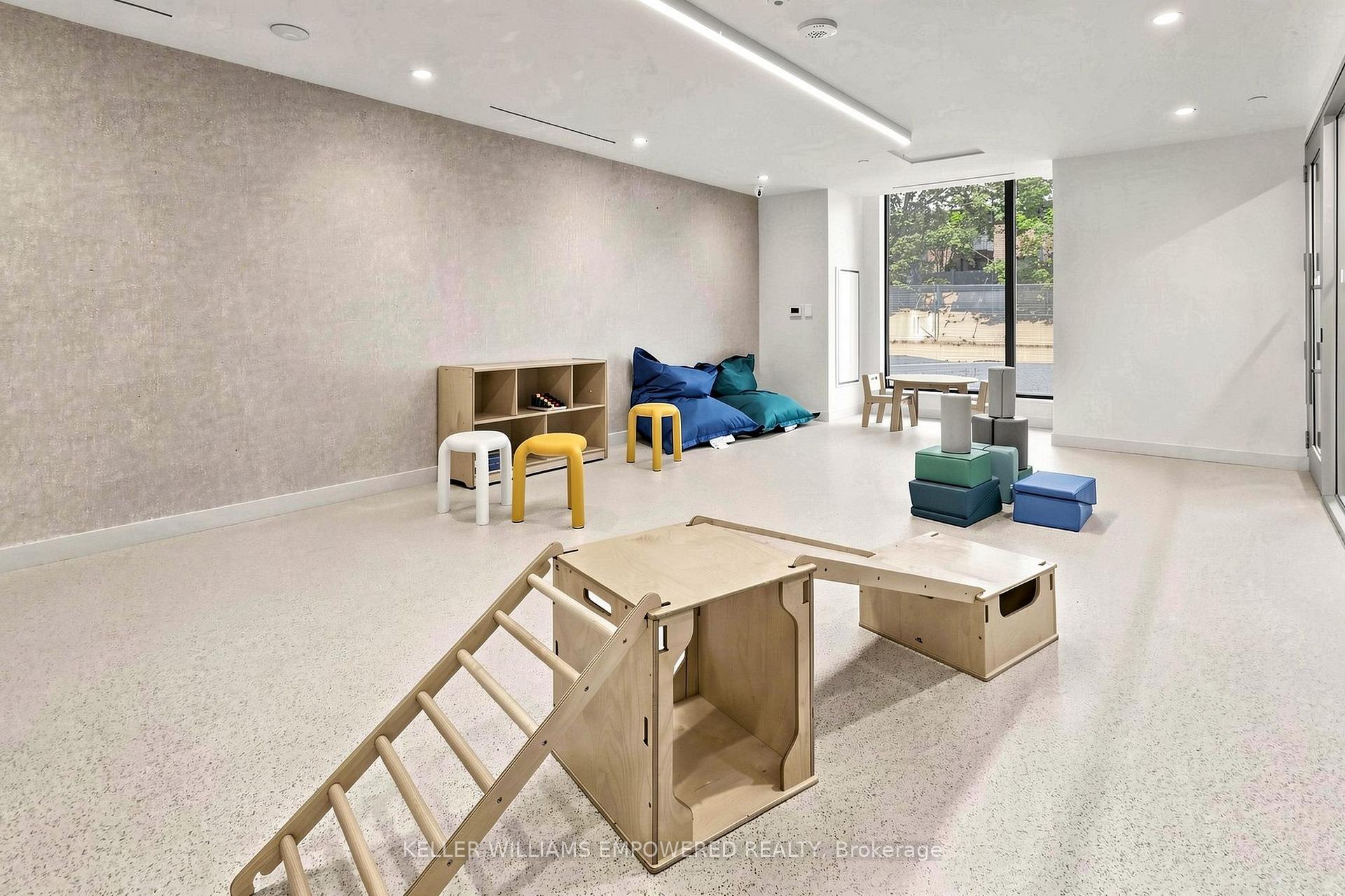 Photo 38 of Unit 803, 4365 Bloor Street W, Etobicoke, Markland Wood — HOMEH