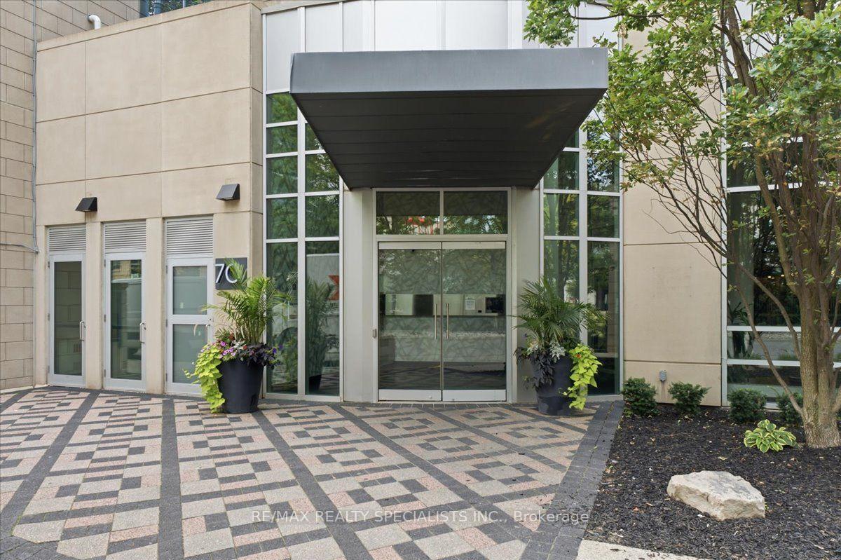 Photo 2 of Unit 1503, 70 Absolute Avenue, Mississauga, City Centre — HOMEH