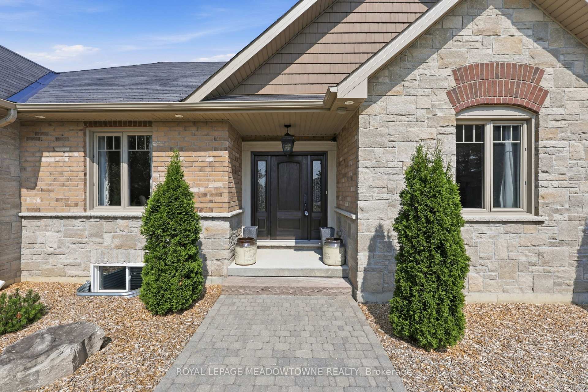 Photo 6 of 20 Buckstown Trail, Caledon, Palgrave — HOMEH