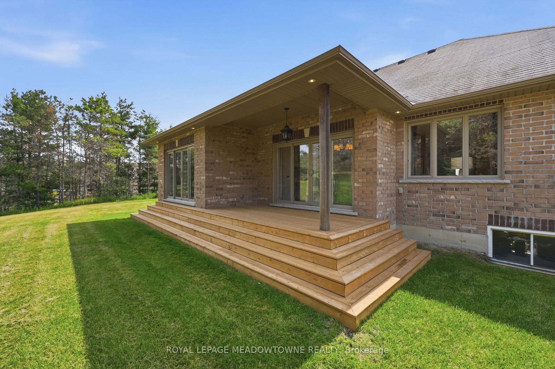 Photo 48 of 20 Buckstown Trail, Caledon, Palgrave — HOMEH