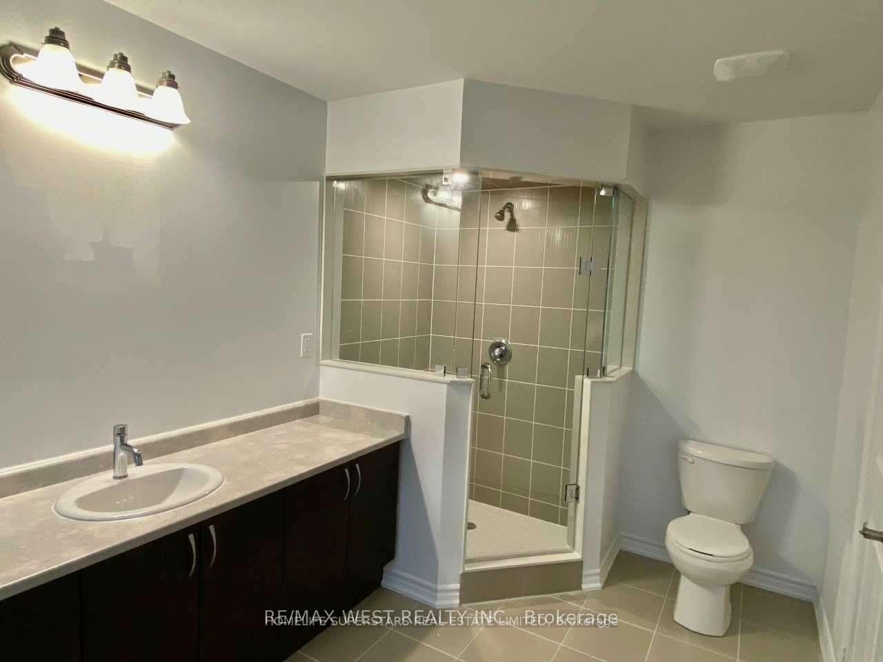 Photo 5 of 256 Ridley Crescent, Southgate — HOMEH