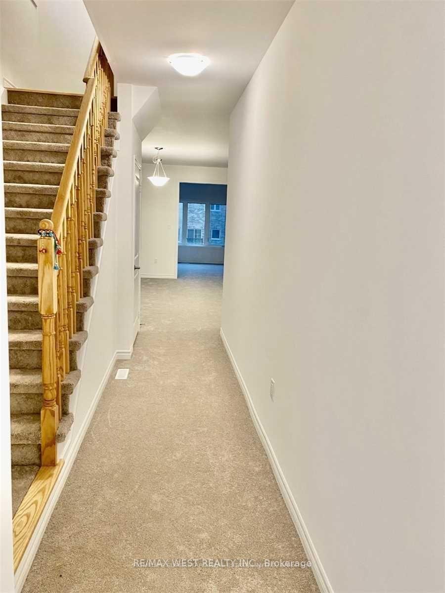 Photo 7 of 256 Ridley Crescent, Southgate — HOMEH