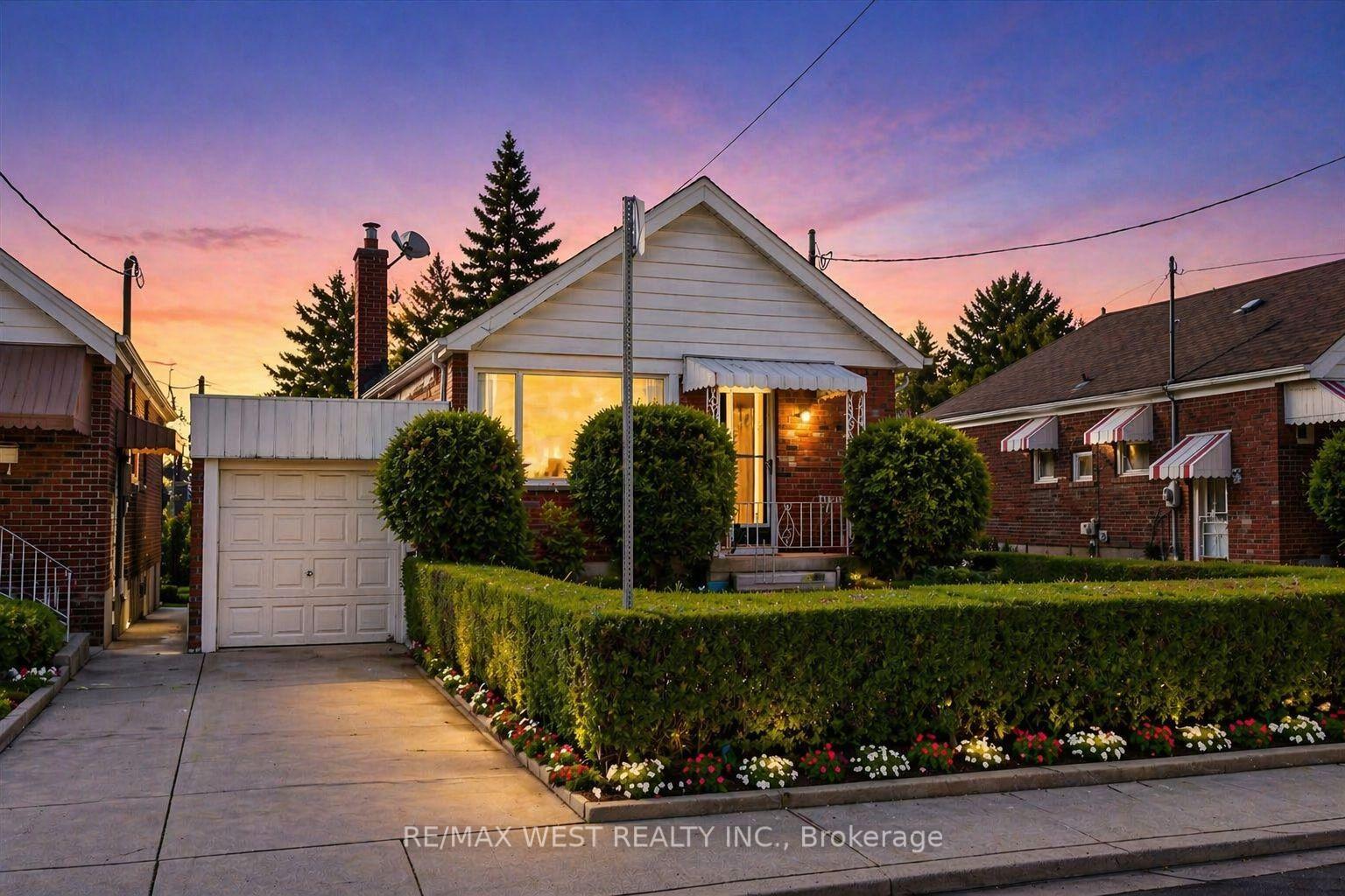 Photo 1 of 5 Dieppe Road S, Toronto, Danforth Village-East York — HOMEH