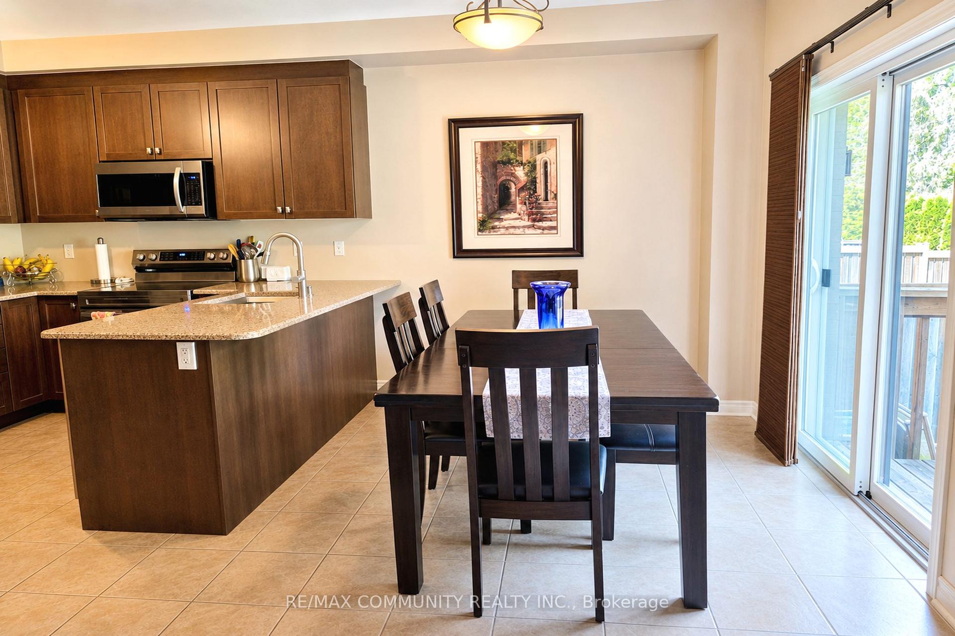 Photo 11 of 1220 Fox Hill Street, Innisfil, Alcona — HOMEH