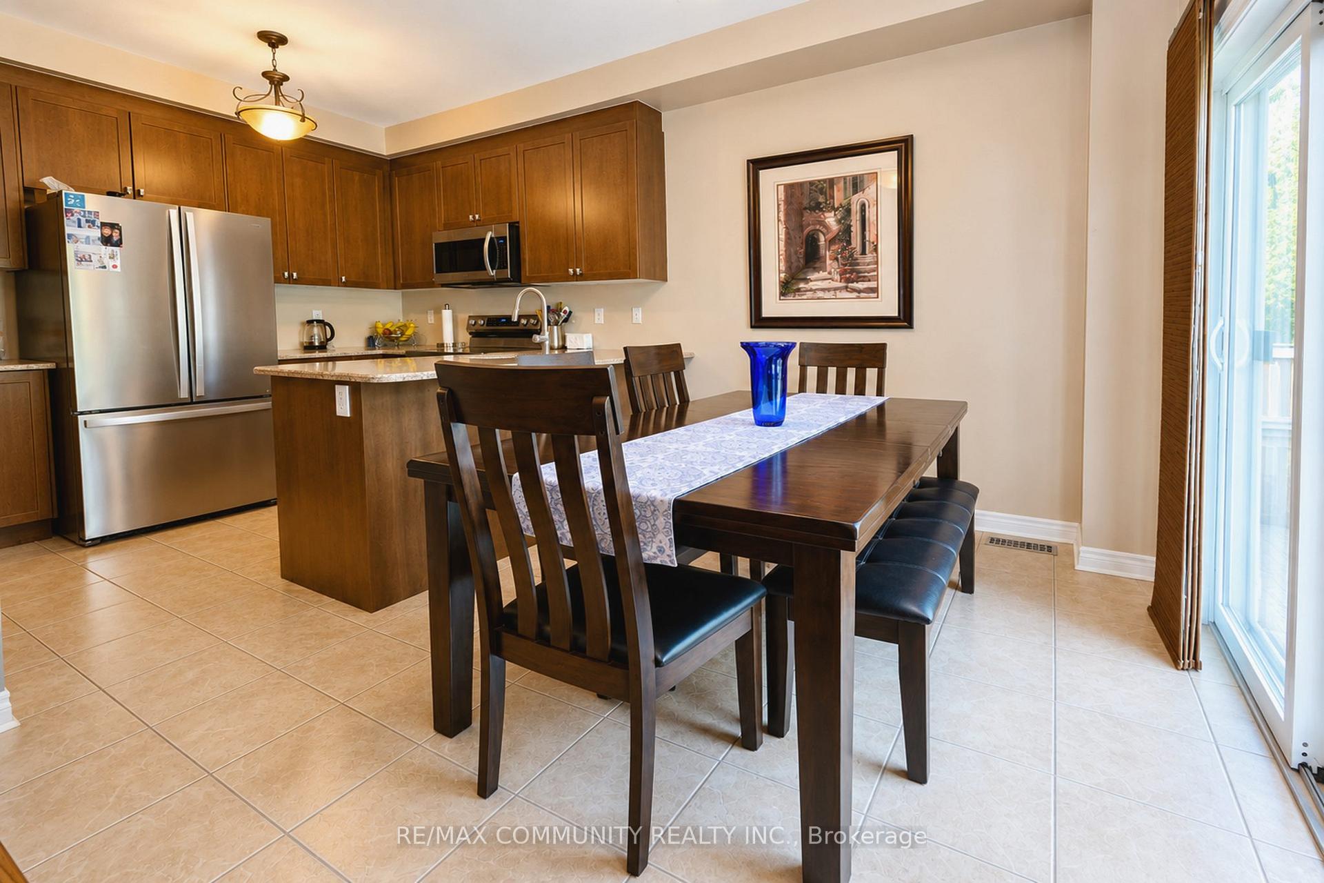 Photo 12 of 1220 Fox Hill Street, Innisfil, Alcona — HOMEH