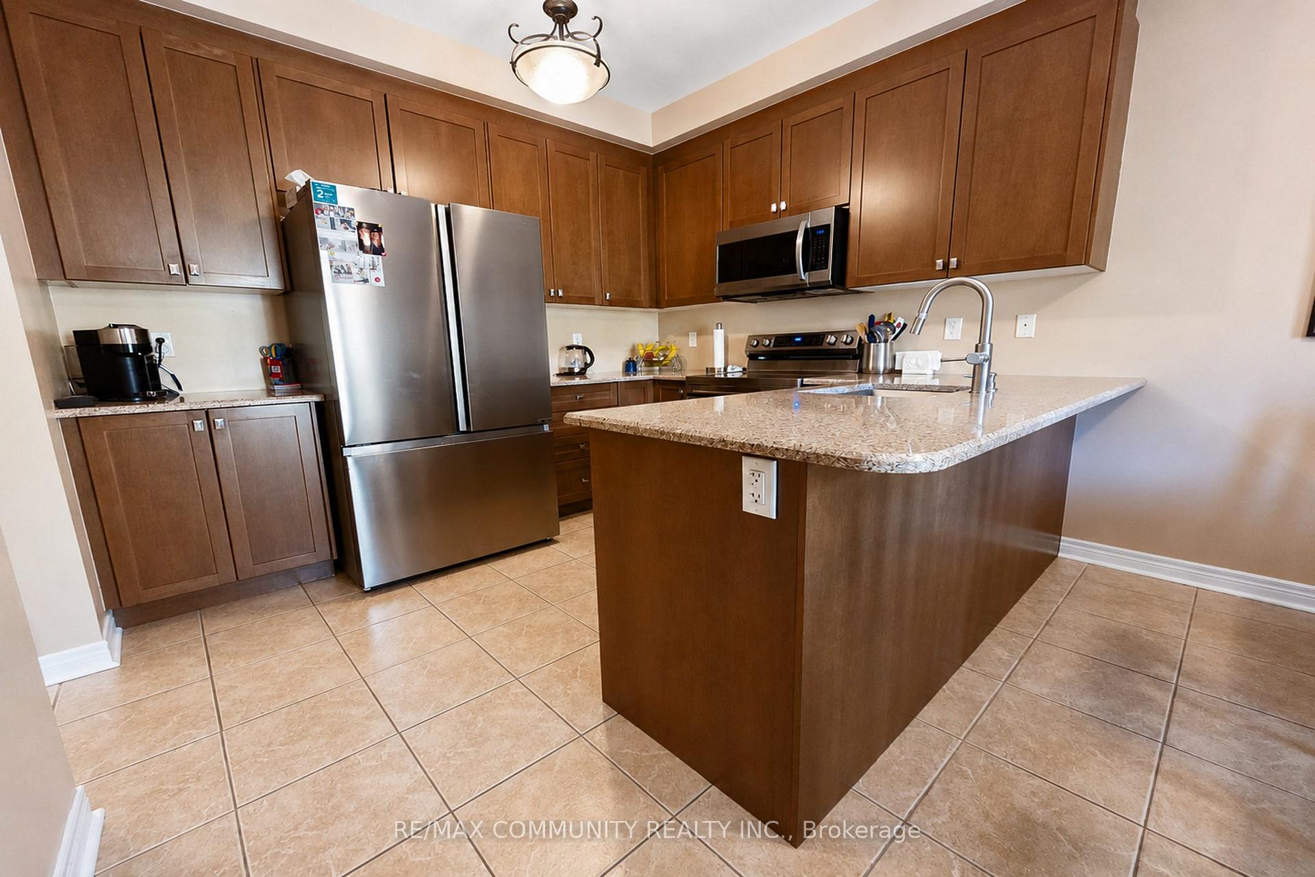 Photo 15 of 1220 Fox Hill Street, Innisfil, Alcona — HOMEH