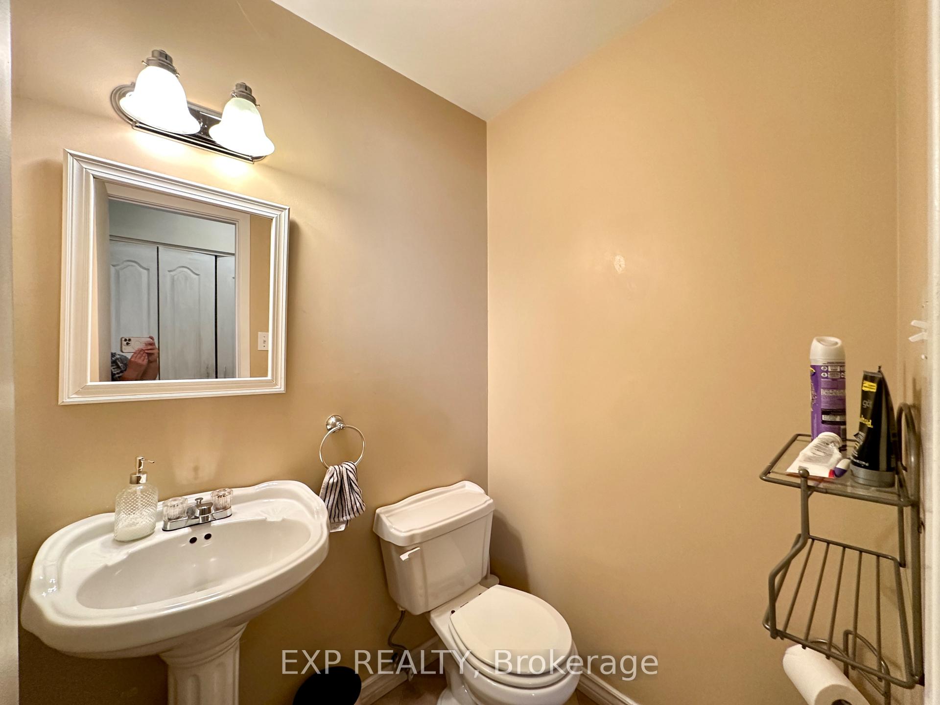 Photo 12 of 35 Barra Avenue, Ottawa, Kanata - Glencairn/Hazeldean — HOMEH