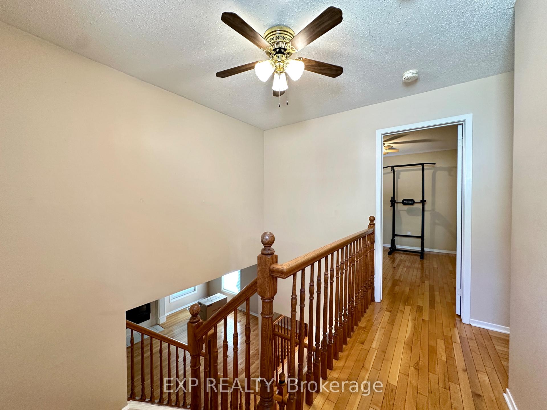 Photo 14 of 35 Barra Avenue, Ottawa, Kanata - Glencairn/Hazeldean — HOMEH