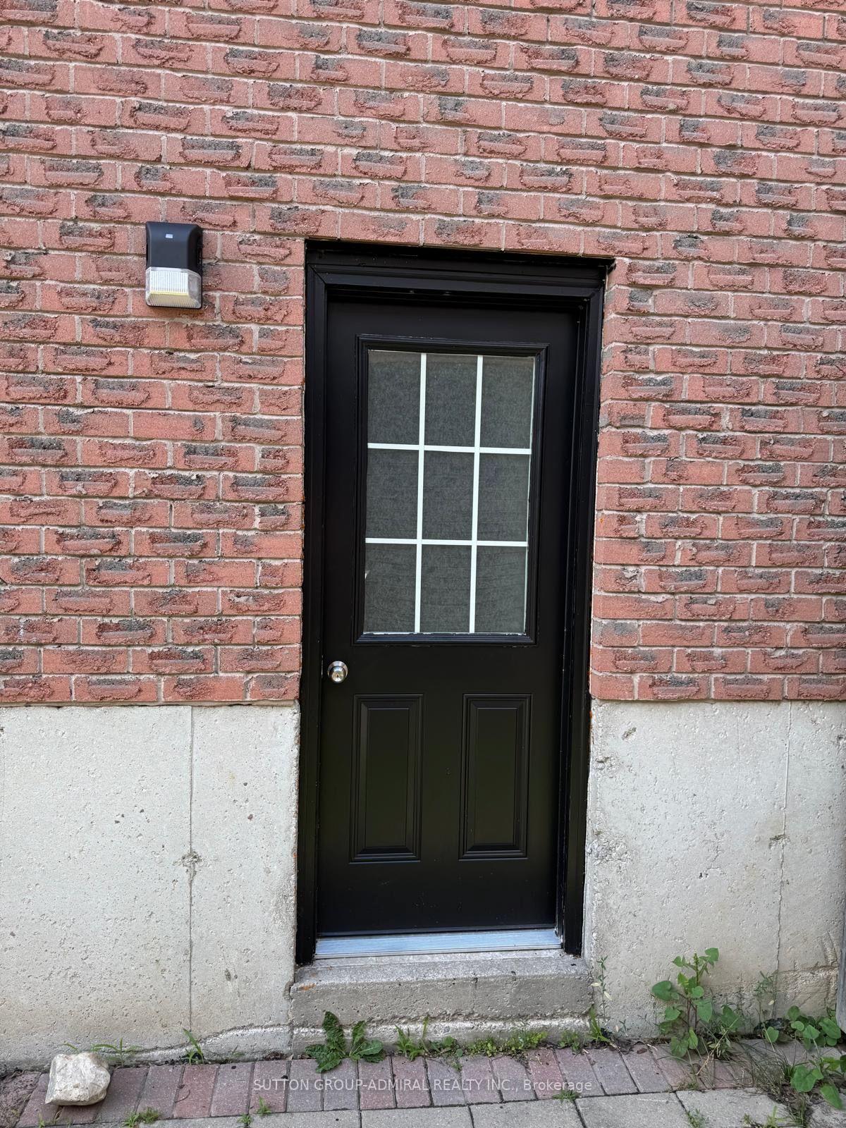 Photo 4 of Unit (Basement), 39 Crown Crescent, Bradford West Gwillimbury, Bradford — HOMEH