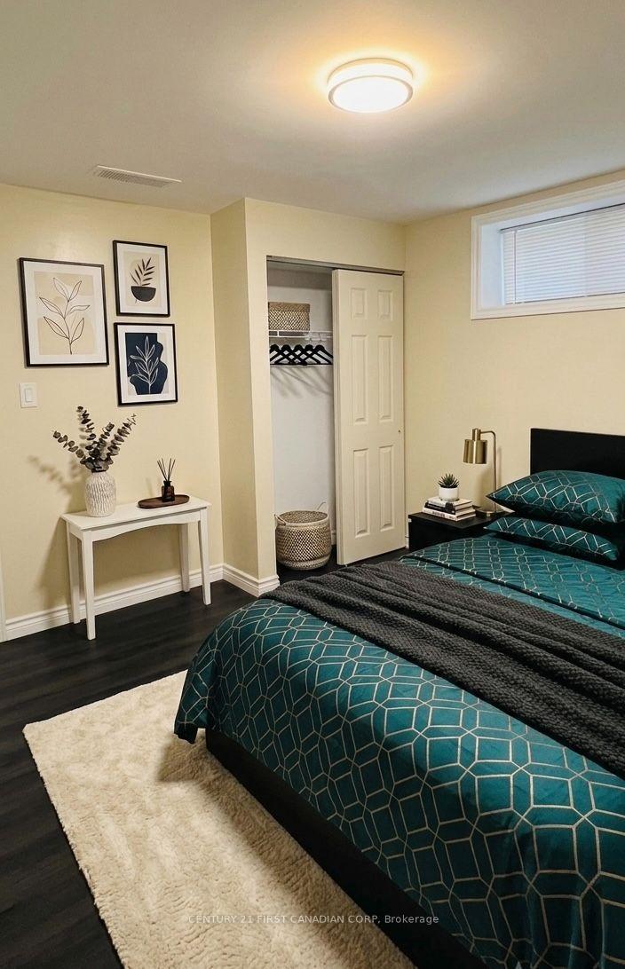 Photo 2 of Unit Lower Unit, 1875 Reilly Walk, London, North D — HOMEH
