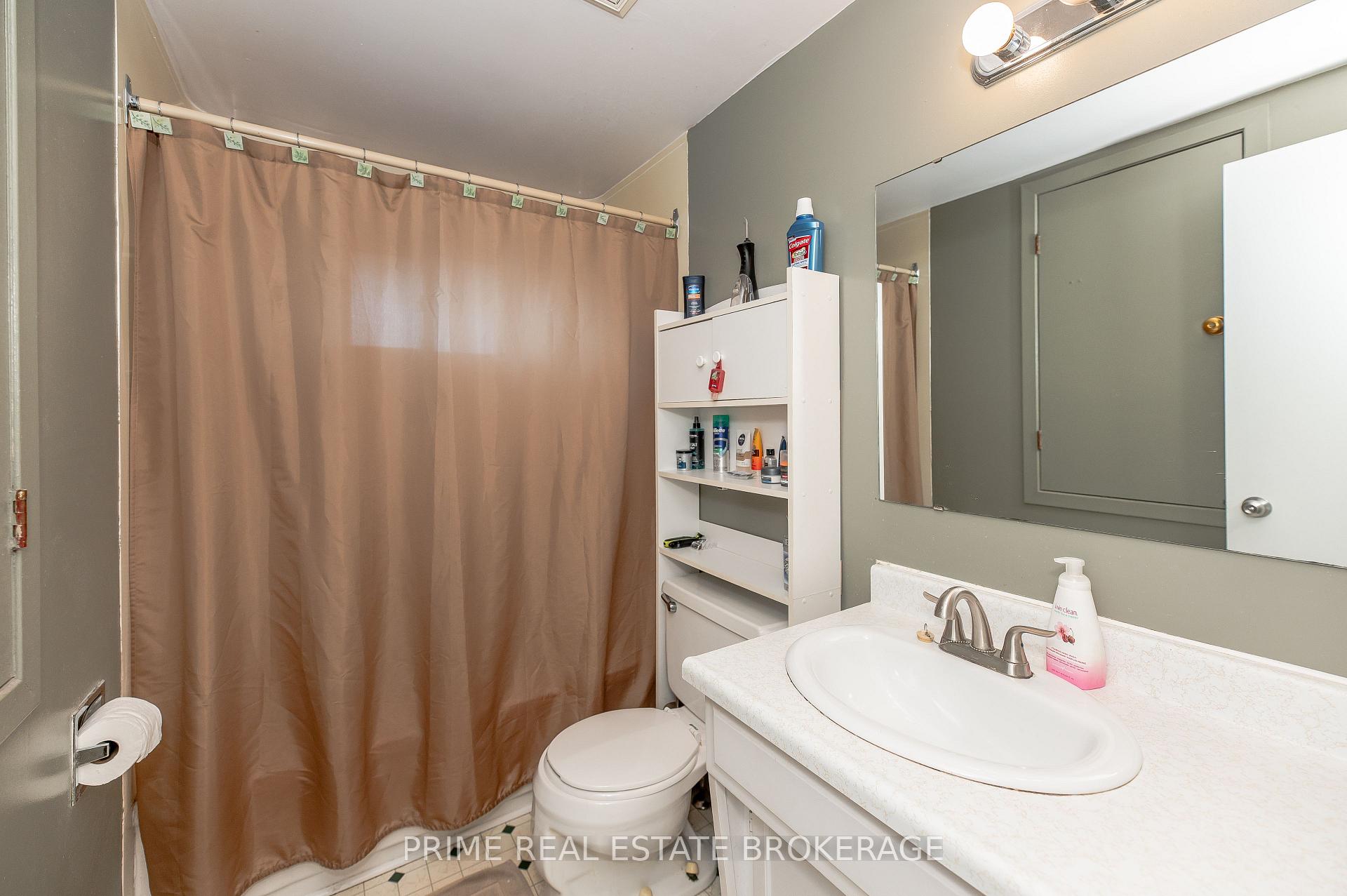 Photo 13 of 88 Hawthorne Road, London, North P — HOMEH