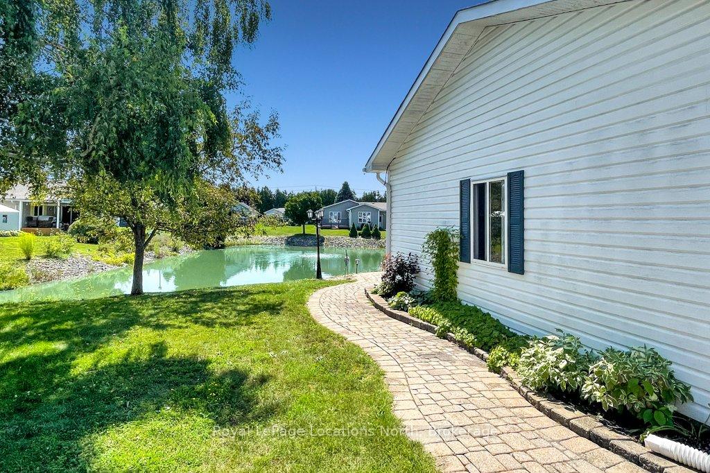 Photo 3 of 16 Atlantic Avenue, Wasaga Beach — HOMEH
