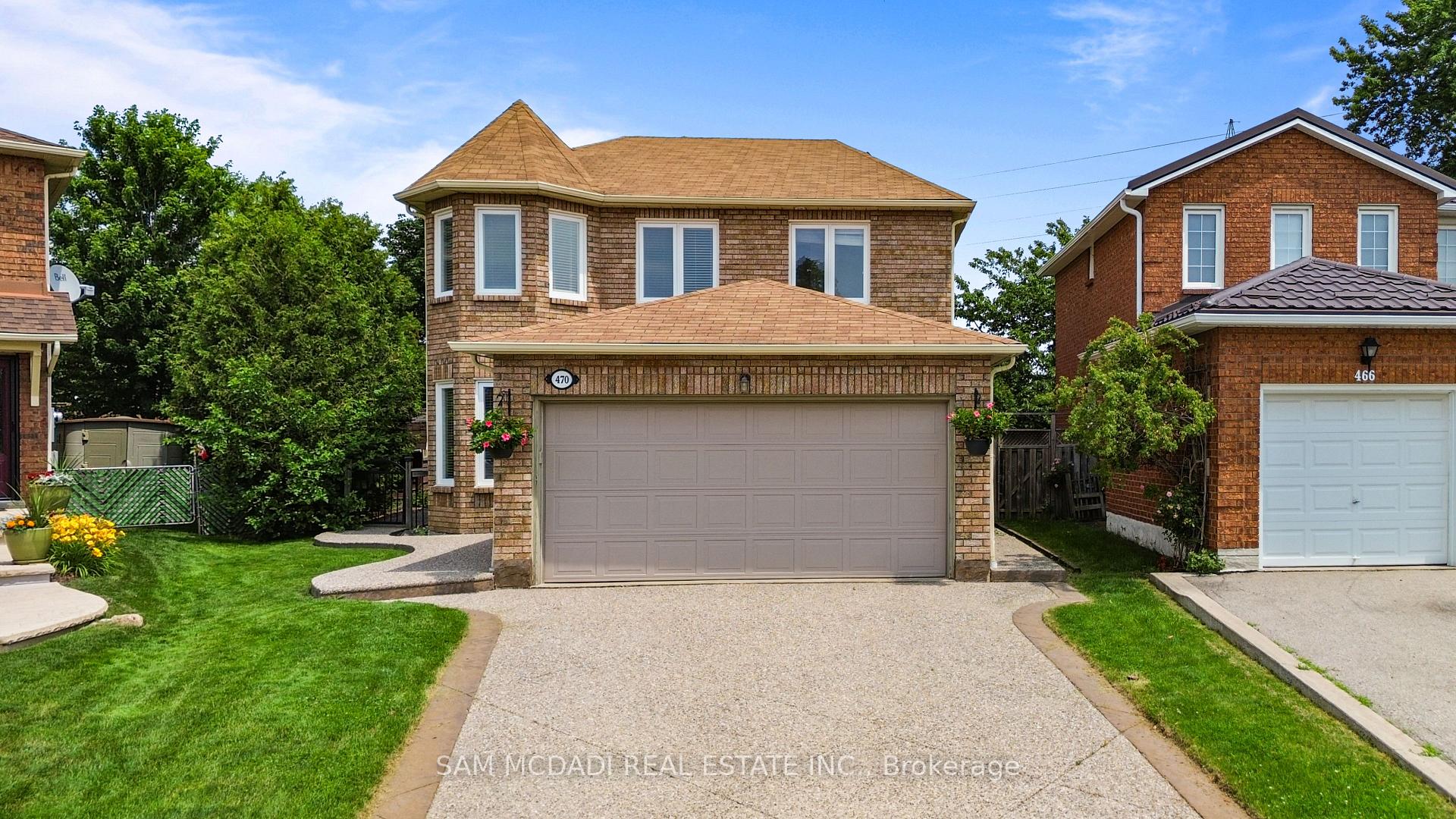 Front of 470 Aberfoyle Court