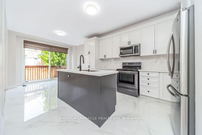Photo 9 of 327 Pringle Avenue, Milton, Scott — HOMEH