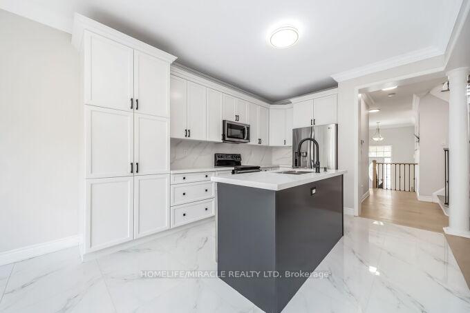 Photo 10 of 327 Pringle Avenue, Milton, Scott — HOMEH