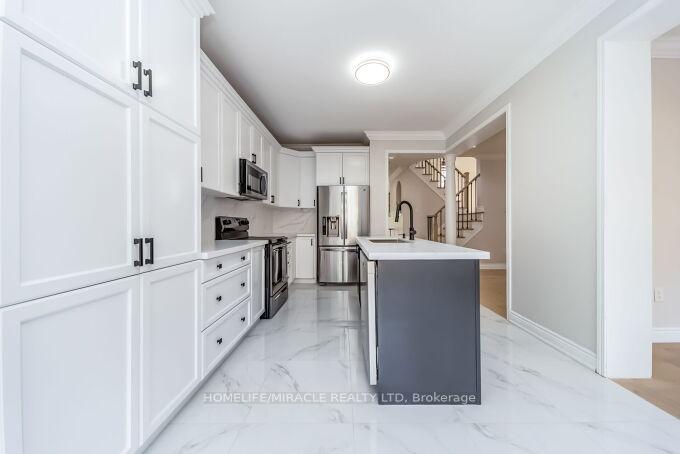 Photo 12 of 327 Pringle Avenue, Milton, Scott — HOMEH
