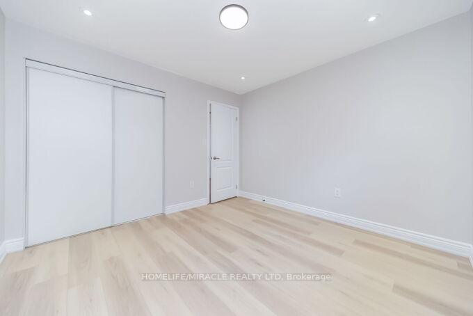 Photo 36 of 327 Pringle Avenue, Milton, Scott — HOMEH