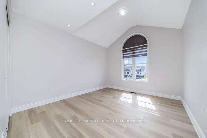 Photo 38 of 327 Pringle Avenue, Milton, Scott — HOMEH