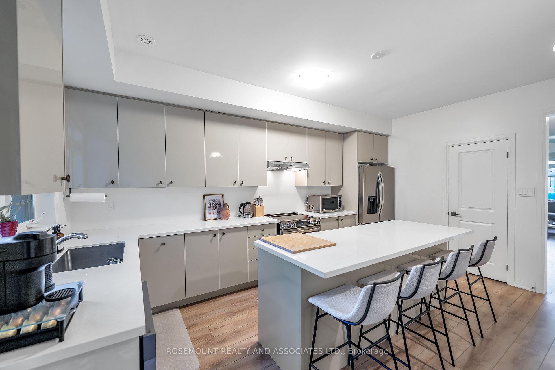 Photo 11 of 9 Esquire Way, Whitby, Taunton North — HOMEH