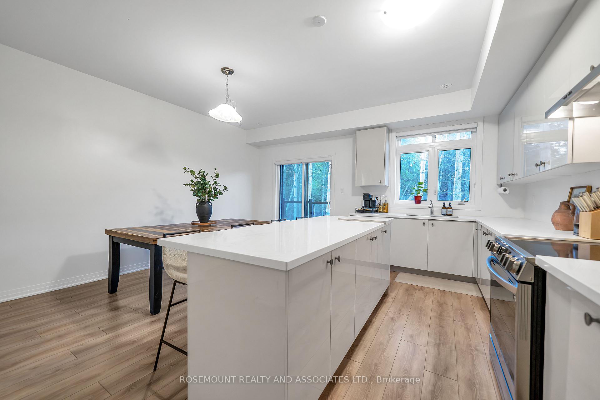 Photo 14 of 9 Esquire Way, Whitby, Taunton North — HOMEH