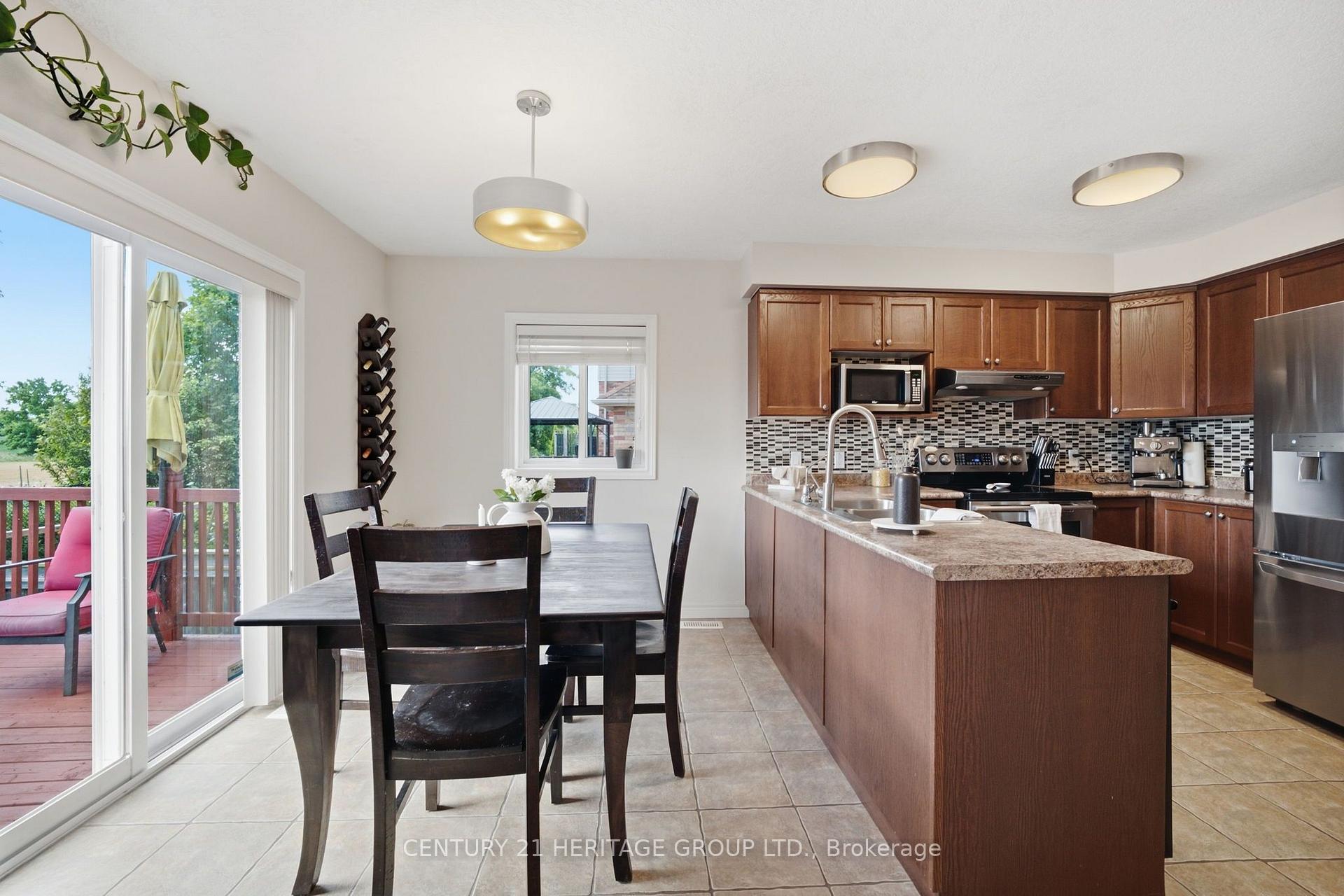 Photo 9 of 120 Yates Avenue, Cambridge, Little's Corners — HOMEH