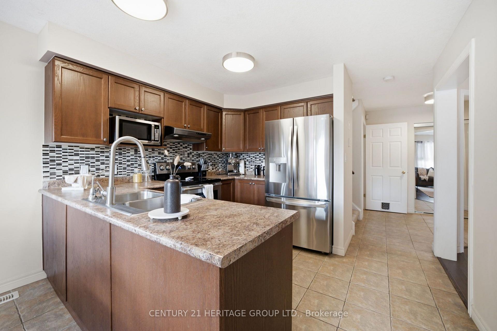 Photo 11 of 120 Yates Avenue, Cambridge, Little's Corners — HOMEH