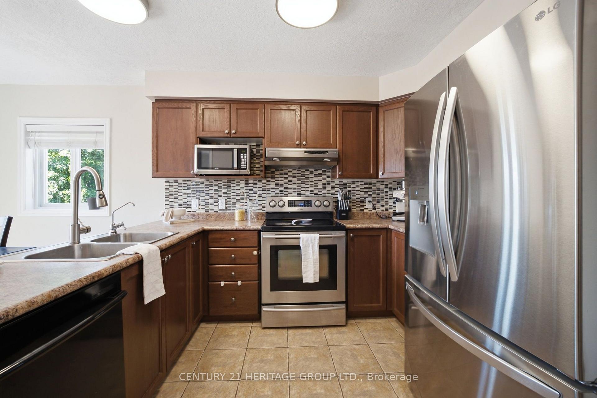 Photo 13 of 120 Yates Avenue, Cambridge, Little's Corners — HOMEH
