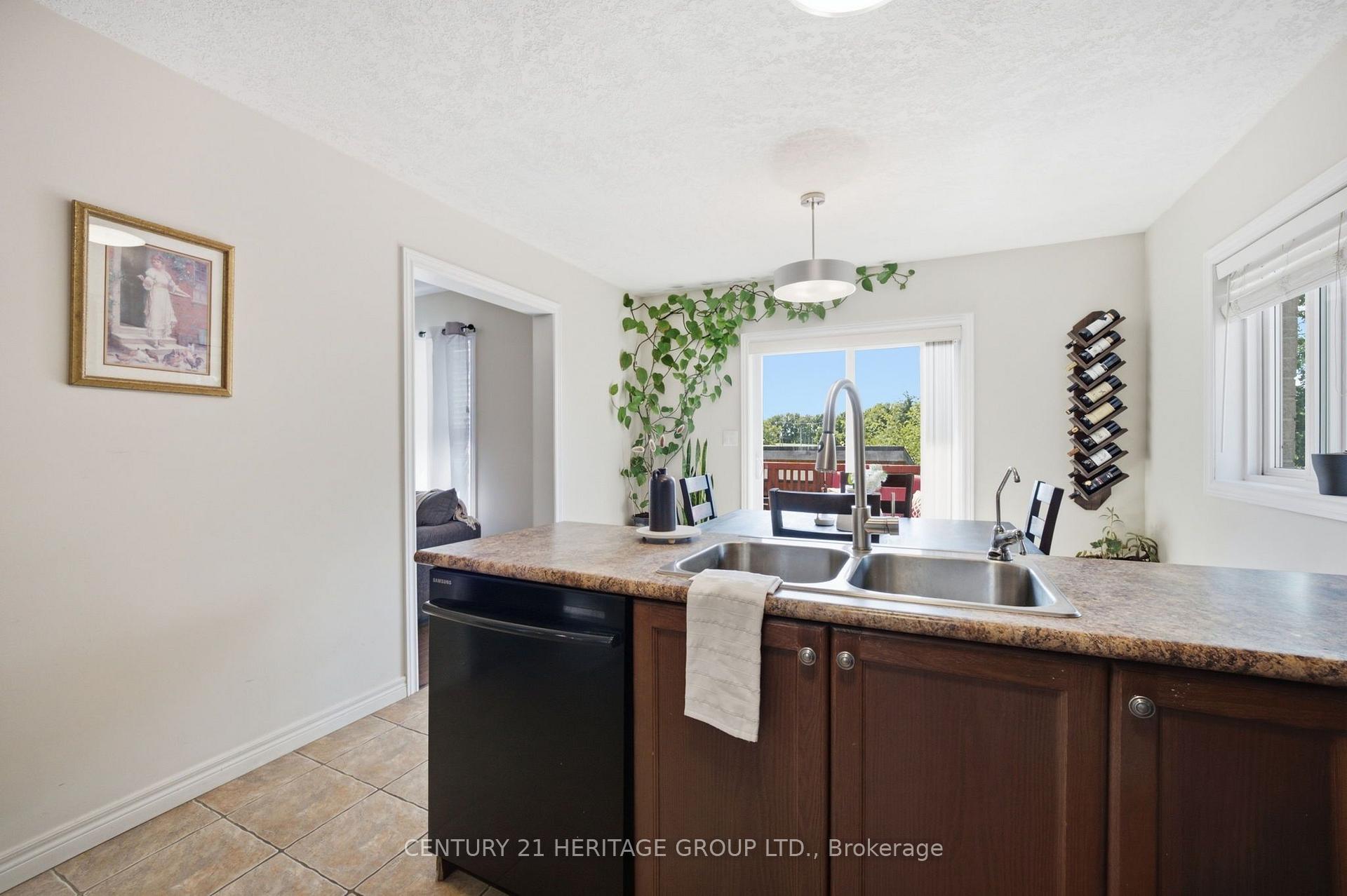 Photo 14 of 120 Yates Avenue, Cambridge, Little's Corners — HOMEH