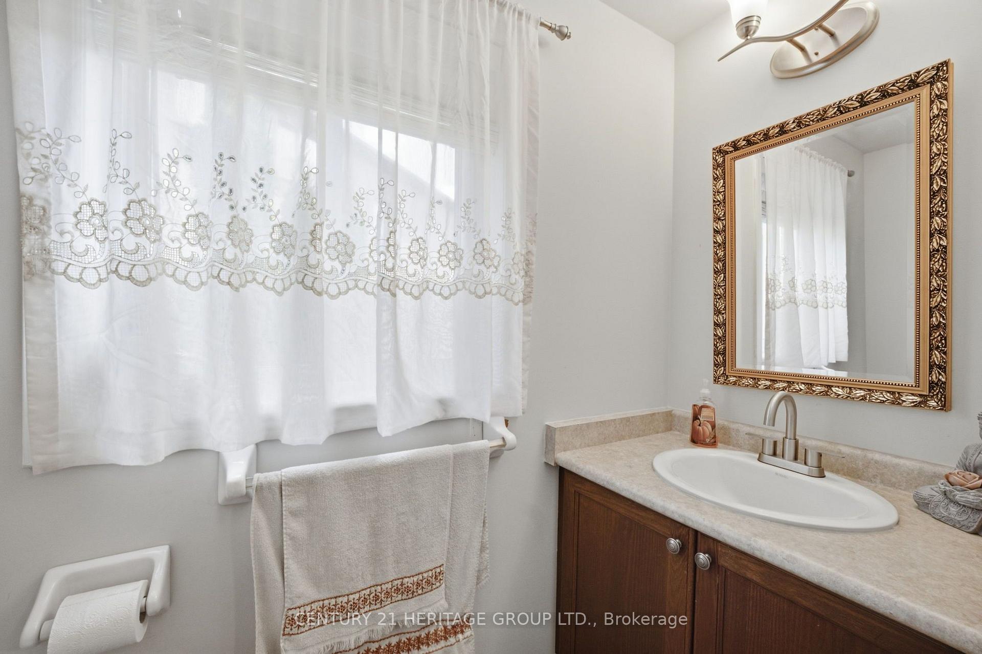 Photo 16 of 120 Yates Avenue, Cambridge, Little's Corners — HOMEH