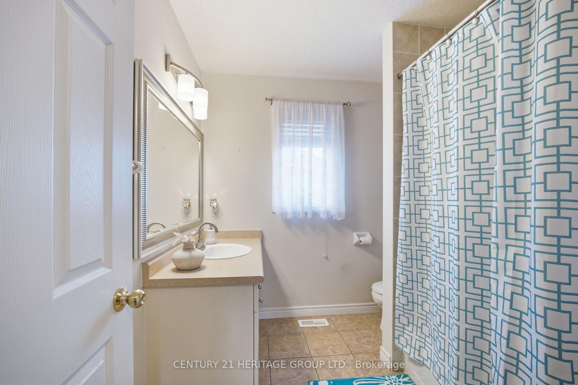 Photo 28 of 120 Yates Avenue, Cambridge, Little's Corners — HOMEH