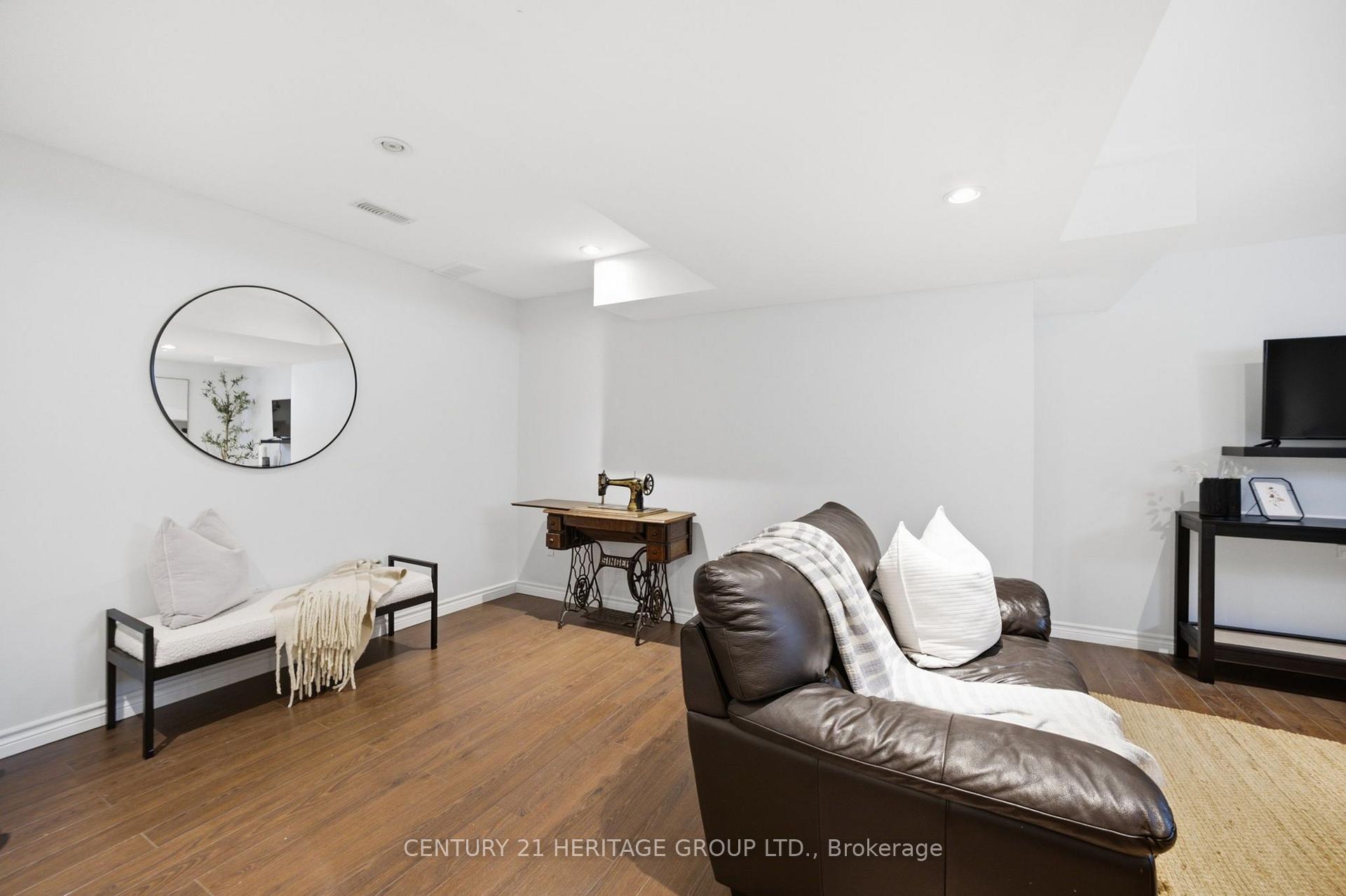 Photo 32 of 120 Yates Avenue, Cambridge, Little's Corners — HOMEH