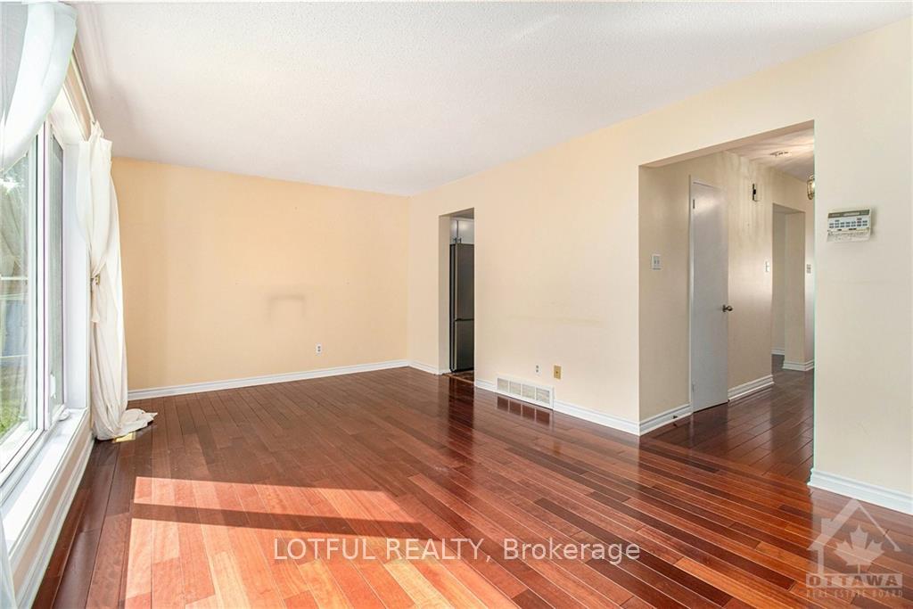 Photo 10 of Unit A, 75 Dalehurst Drive, Ottawa, Tanglewood — HOMEH