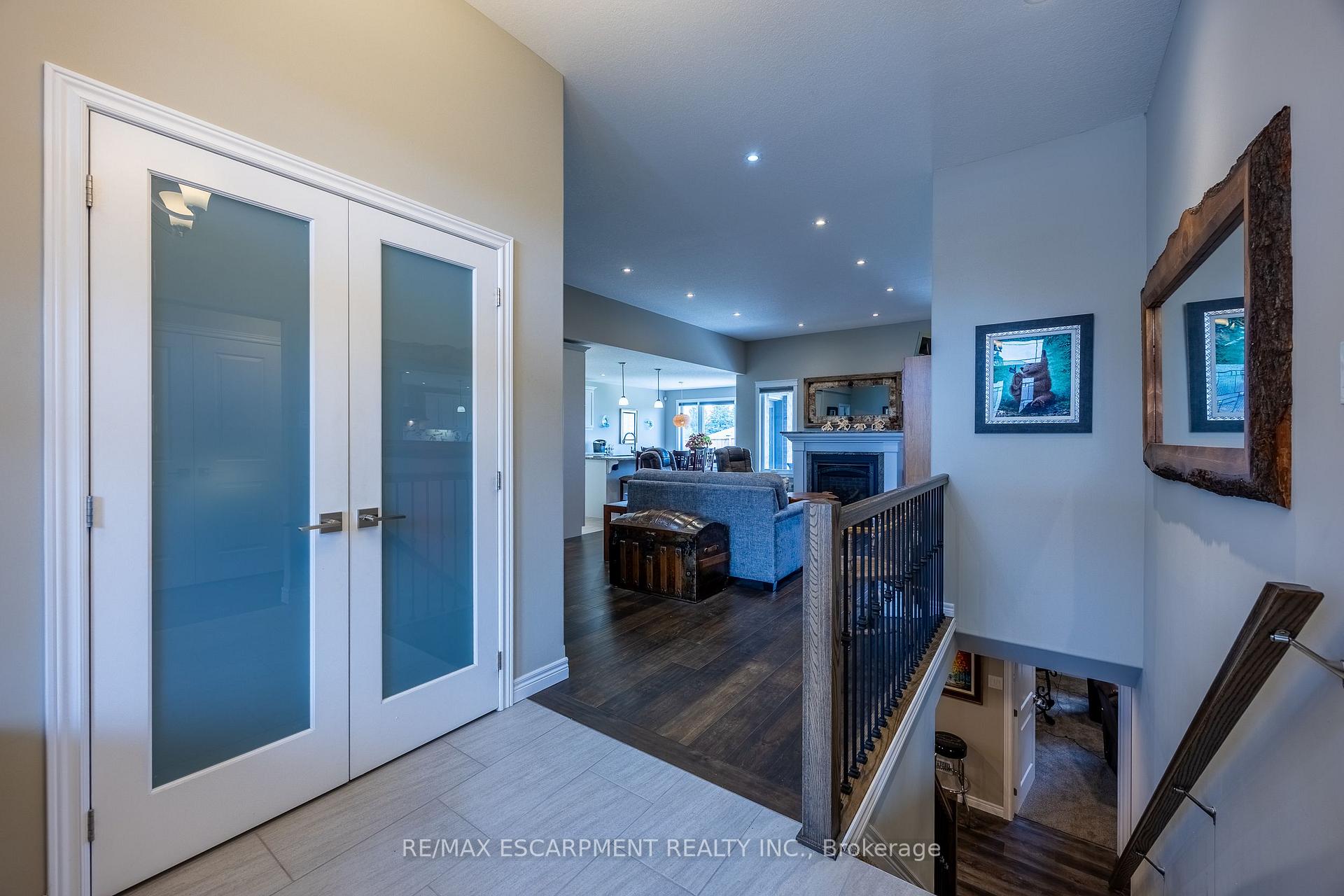 Photo 4 of 7 Stonebridge Place, Norfolk, Simcoe — HOMEH